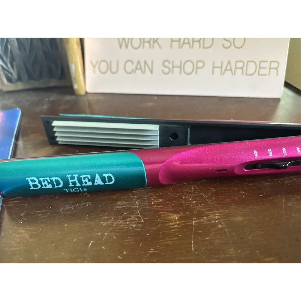 Bed Head TIGI Little Tease 1